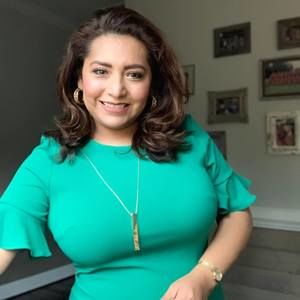 Meet your Posher, Yajaira